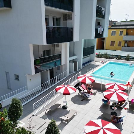 Nuovo Condominio Con Piscina E Garage Бибионе Экстерьер фото