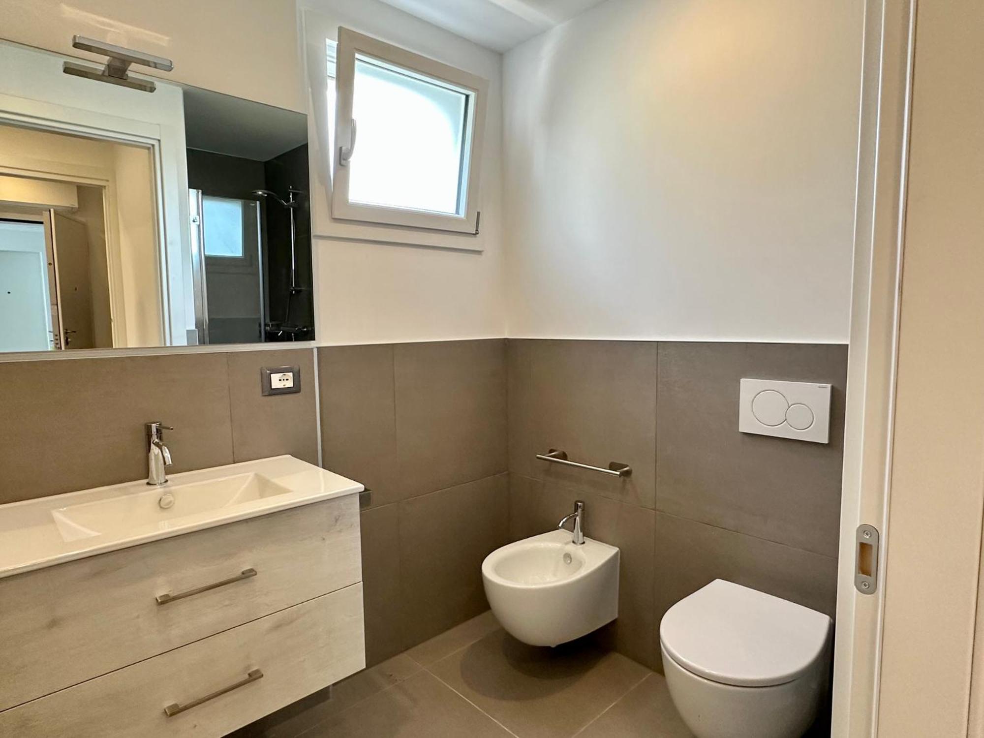 Nuovo Condominio Con Piscina E Garage Бибионе Экстерьер фото