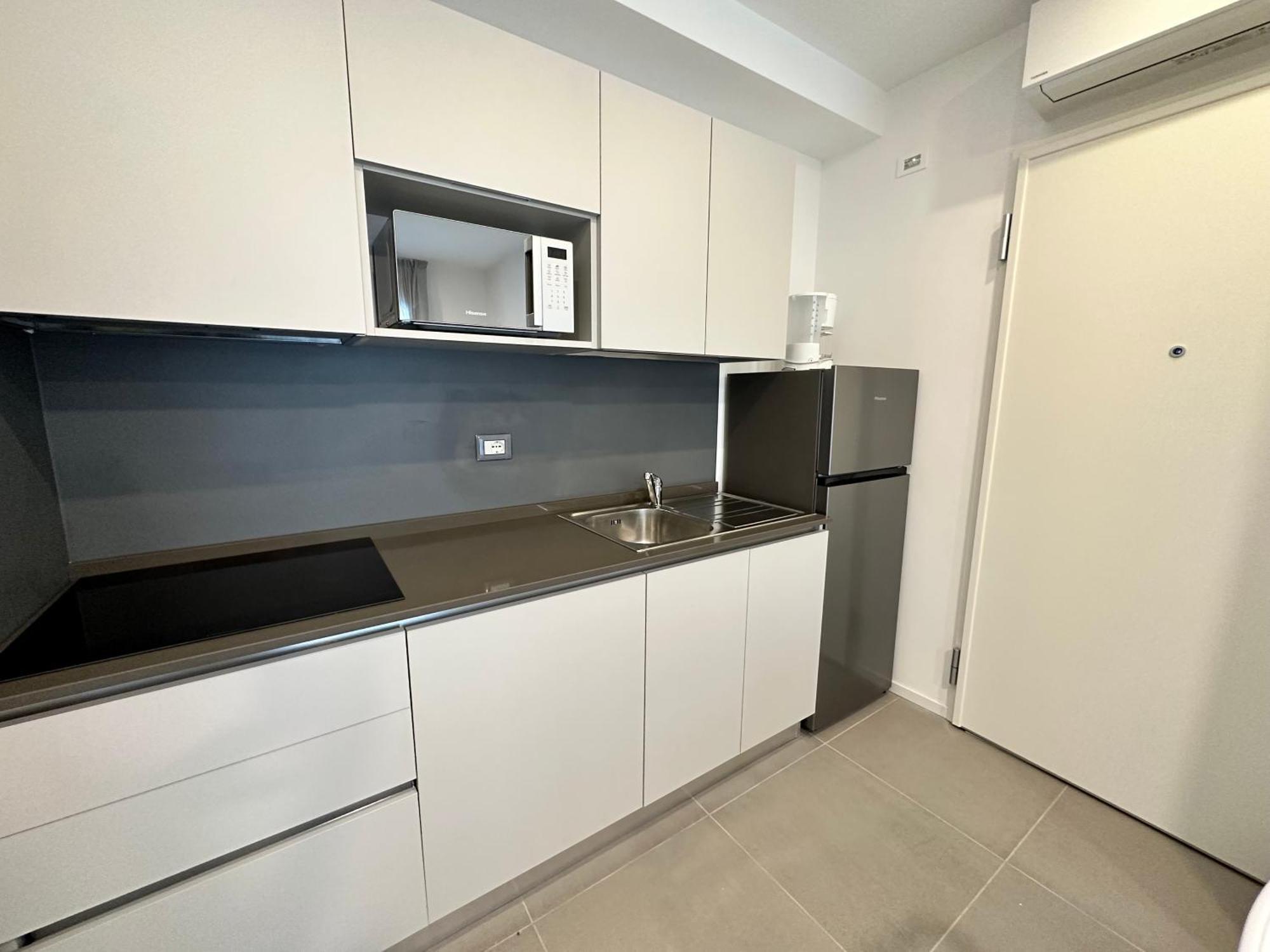 Nuovo Condominio Con Piscina E Garage Бибионе Экстерьер фото
