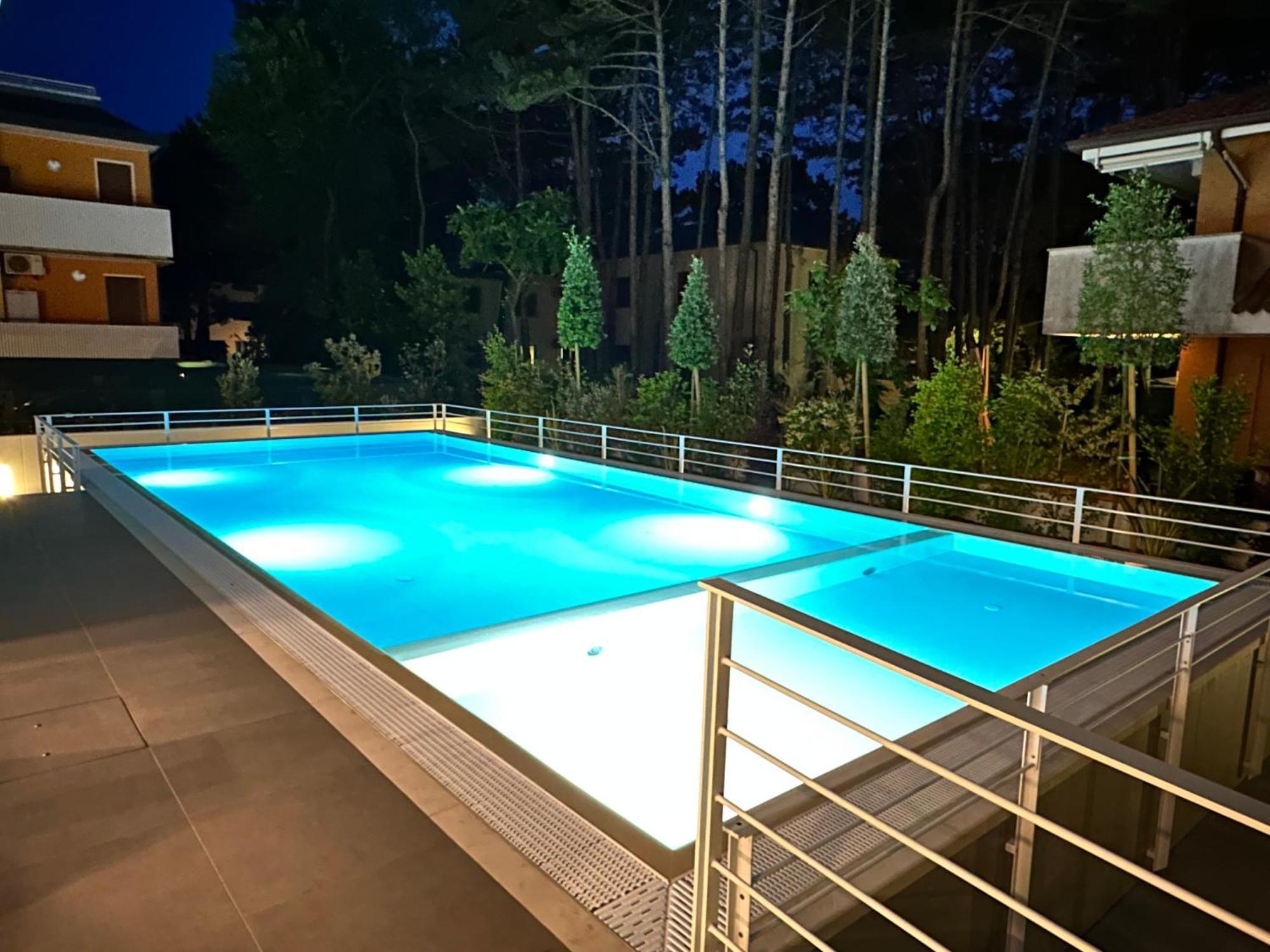 Nuovo Condominio Con Piscina E Garage Бибионе Экстерьер фото